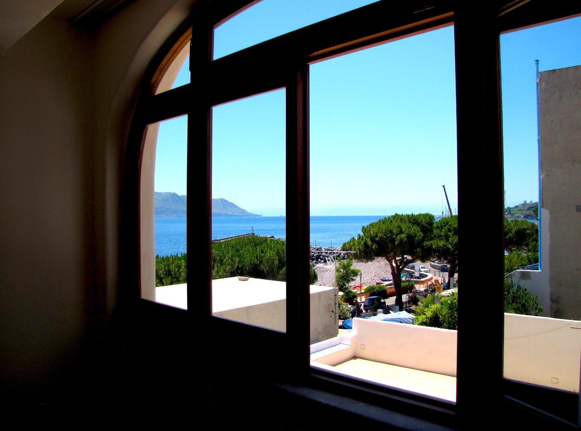 Hotel Santa Marina Antica Foresteria Санта Марина Салина Екстериор снимка