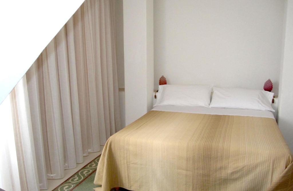 Hotel Santa Marina Antica Foresteria Санта Марина Салина Стая снимка