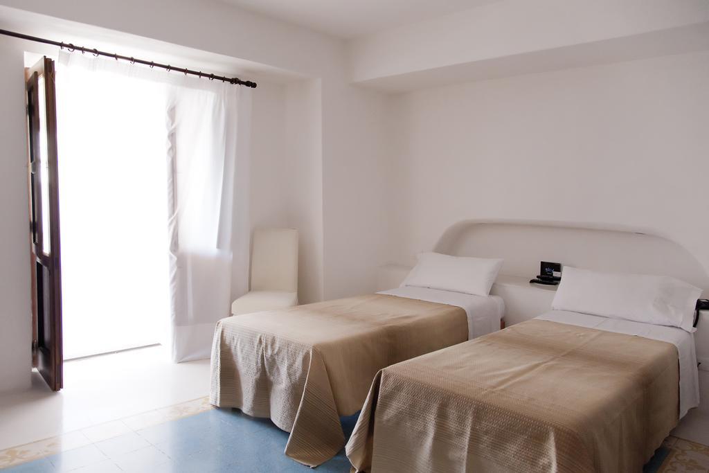 Hotel Santa Marina Antica Foresteria Санта Марина Салина Екстериор снимка