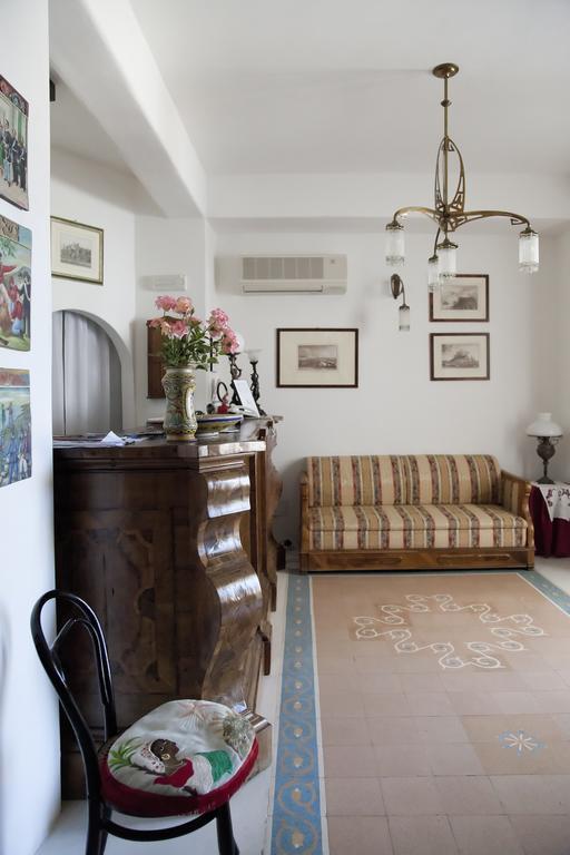 Hotel Santa Marina Antica Foresteria Санта Марина Салина Екстериор снимка